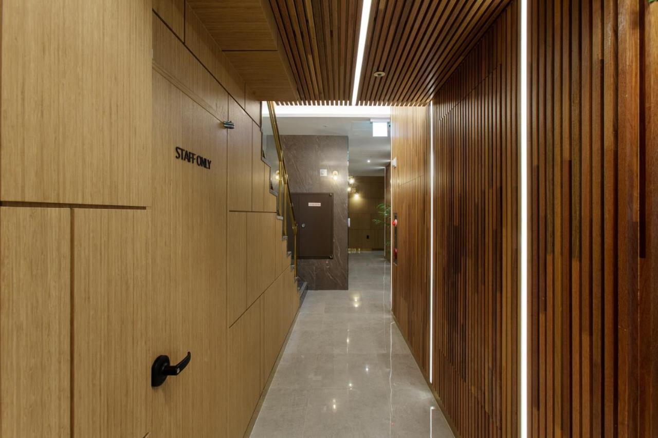Busan Lounge 26 Hotel Exterior photo